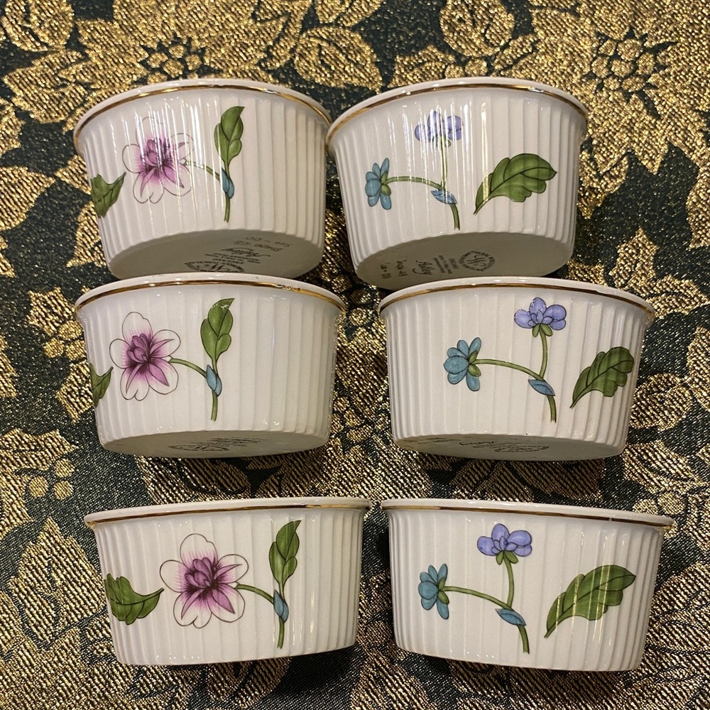 Royal Worcester Fine Porcelain Ramekins - Classic Black and Gold